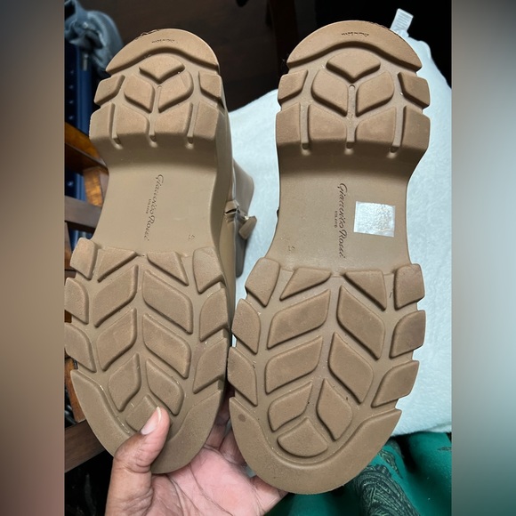 Gianvito Rossi Montey Glove Leather Lug-sole ankle boots Camel SZ 41EU/11US - Picture 10 of 13